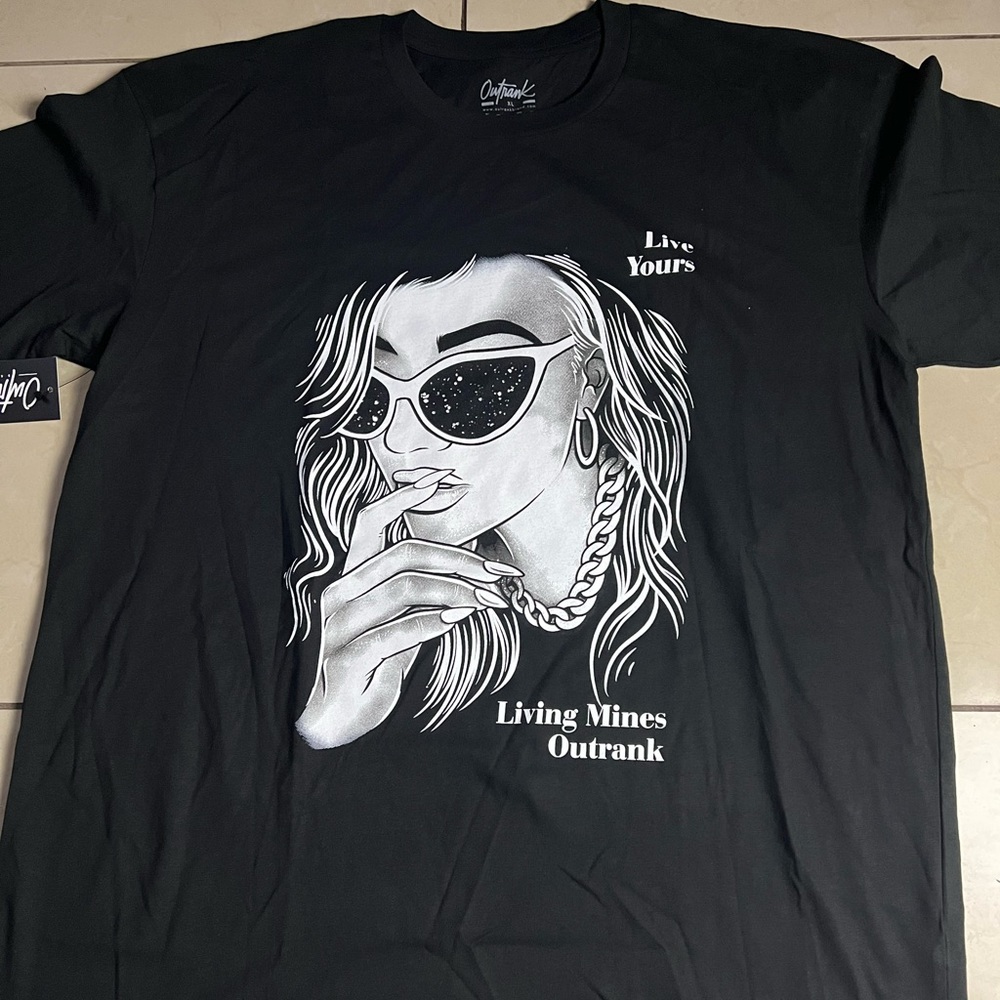 Outrank shirt